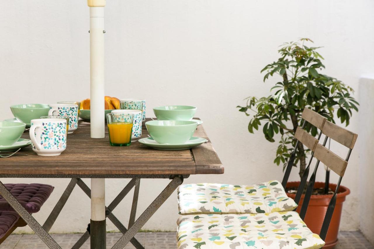 Apartment Altido Charming Patio