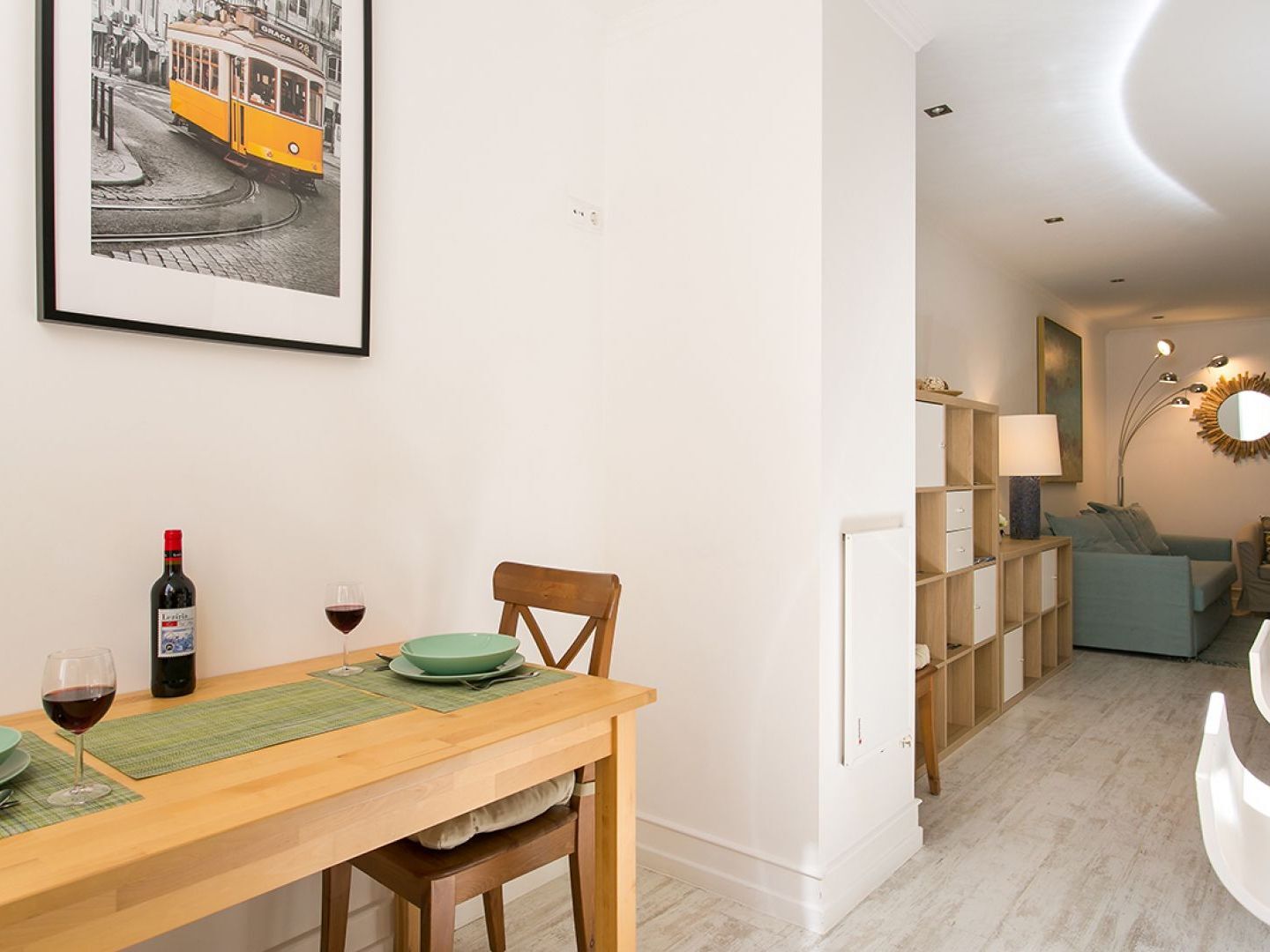 Altido Charming Patio Apartment